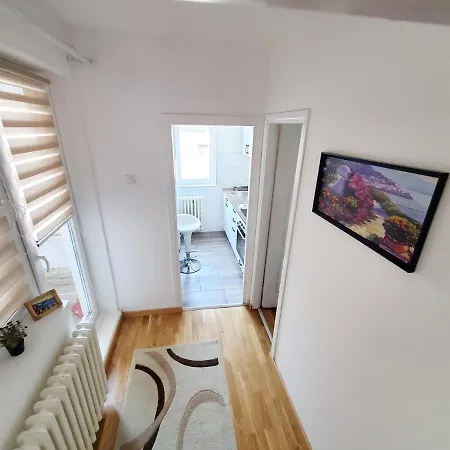 Aurora Apartment *